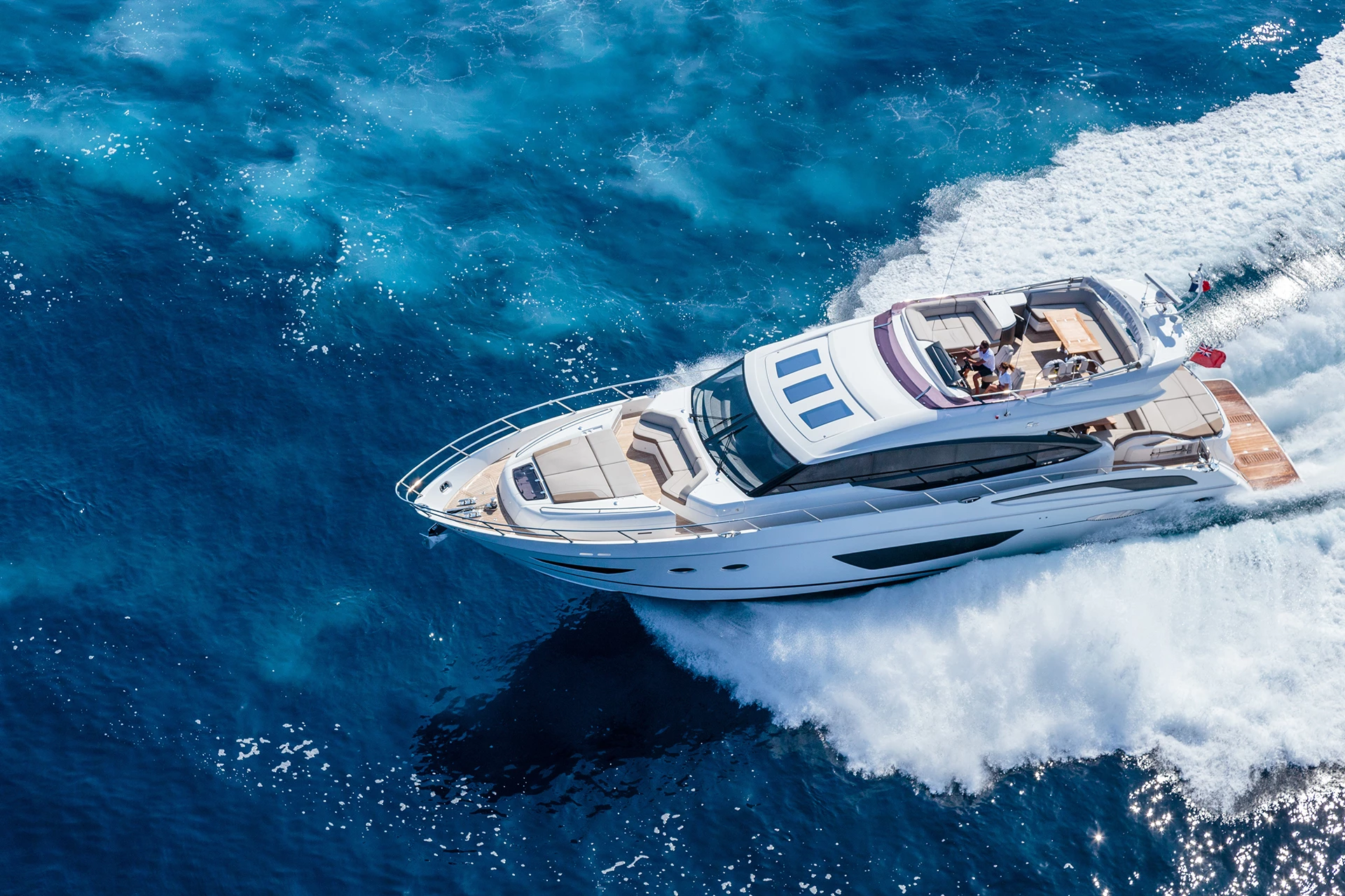 theft-prevention-and-remote-monitoring-for-charter-yachts-use-case-1920x1280.jpg